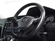 Volkswagen Golf SE NAVIGATION TDI BLUEMOTION TECHNOLOGY DSG 12