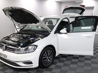 Volkswagen Golf SE NAVIGATION TDI BLUEMOTION TECHNOLOGY DSG 16