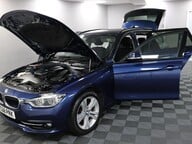 BMW 3 Series 318D SPORT TOURING 16