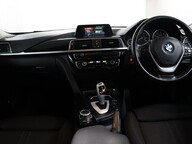 BMW 3 Series 318D SPORT TOURING 40