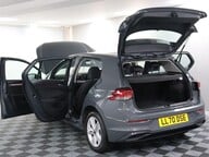 Volkswagen Golf LIFE ETSI DSG 21