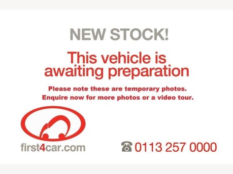 Ford Kuga ST-LINE X 2