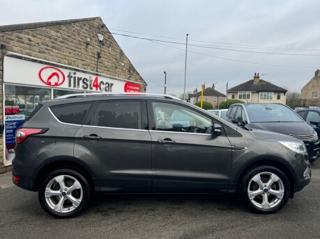 Ford Kuga ST-LINE X 4