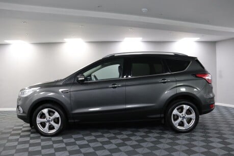 Ford Kuga ST-LINE X 18