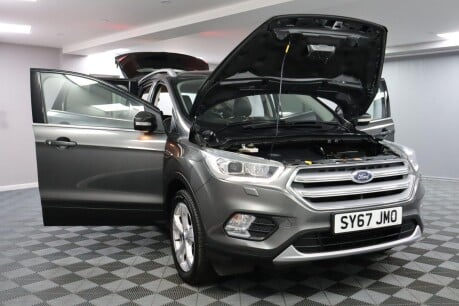 Ford Kuga ST-LINE X 15