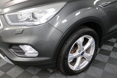 Ford Kuga ST-LINE X 31