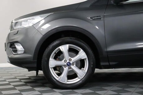 Ford Kuga ST-LINE X 27