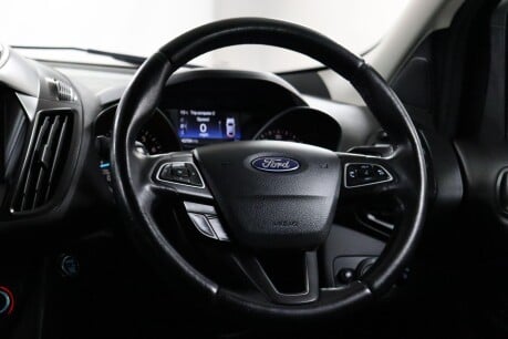 Ford Kuga ST-LINE X 46