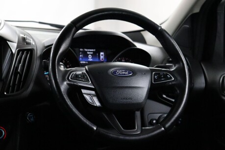 Ford Kuga ST-LINE X 40