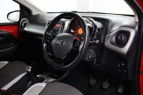 Toyota Aygo VVT-I X-PLAY 3