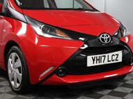 Toyota Aygo VVT-I X-PLAY 24