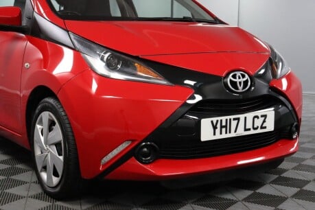 Toyota Aygo VVT-I X-PLAY 24