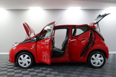 Toyota Aygo VVT-I X-PLAY 4