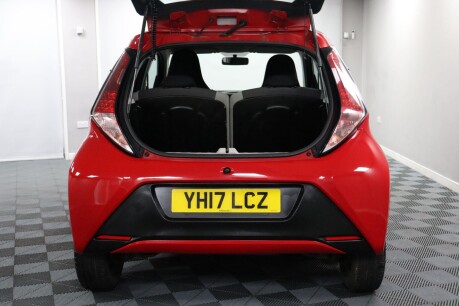 Toyota Aygo VVT-I X-PLAY 14