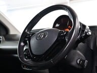 Toyota Aygo VVT-I X-PLAY 12