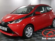 Toyota Aygo VVT-I X-PLAY 1