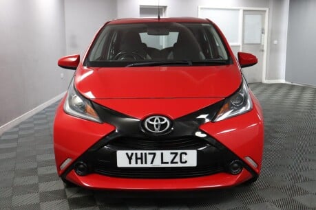 Toyota Aygo VVT-I X-PLAY 2