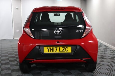 Toyota Aygo VVT-I X-PLAY 8