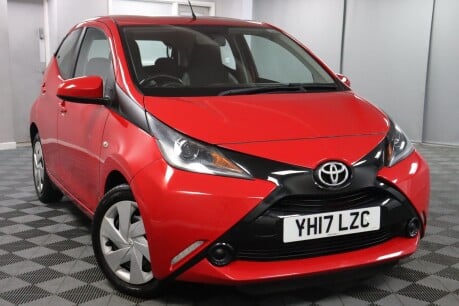 Toyota Aygo VVT-I X-PLAY 19