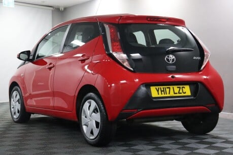 Toyota Aygo VVT-I X-PLAY 22