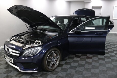 Mercedes-Benz C Class C250 D AMG LINE 11