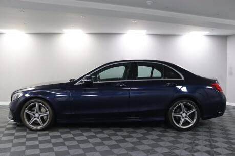 Mercedes-Benz C Class C250 D AMG LINE 3