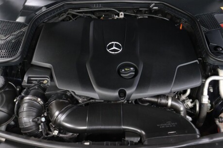 Mercedes-Benz C Class C250 D AMG LINE 26