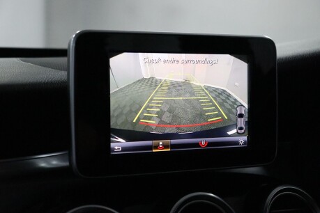 Mercedes-Benz C Class C250 D AMG LINE 28