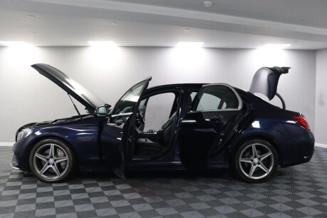 Mercedes-Benz C Class C250 D AMG LINE 33