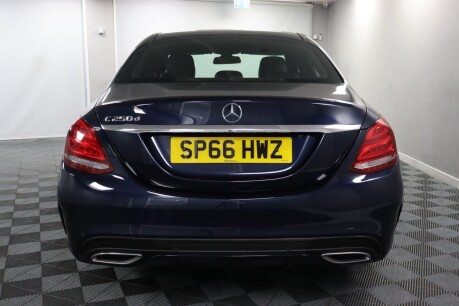 Mercedes-Benz C Class C250 D AMG LINE 4