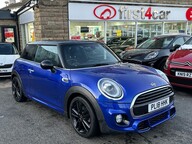 Mini Hatch COOPER 1