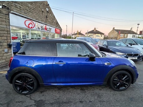 Mini Hatch COOPER 6