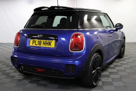 Mini Hatch COOPER 11