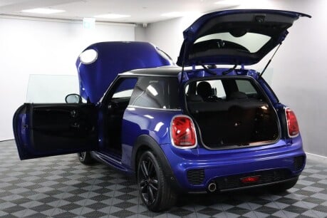 Mini Hatch COOPER 21