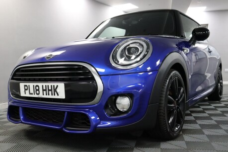 Mini Hatch COOPER 28