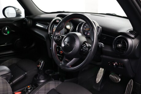 Mini Hatch COOPER 3