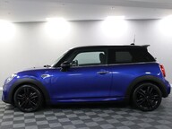 Mini Hatch COOPER 18