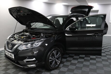 Nissan Qashqai DIG-T N-CONNECTA 16