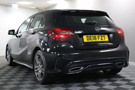 Mercedes-Benz A Class A 180 AMG LINE PREMIUM 29