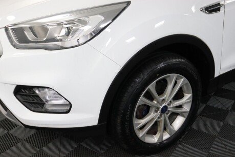 Ford Kuga TITANIUM 31