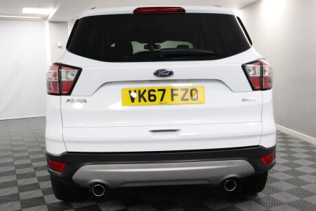 Ford Kuga TITANIUM 8