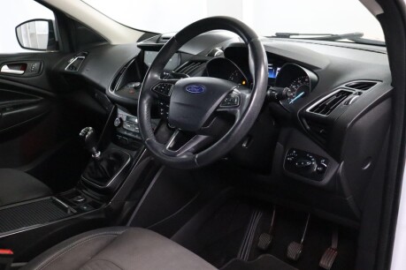 Ford Kuga TITANIUM 20