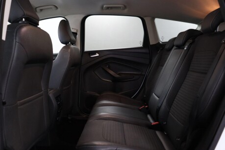 Ford Kuga TITANIUM 29