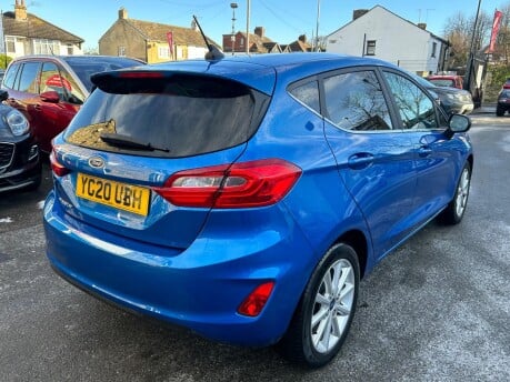 Ford Fiesta TITANIUM 7