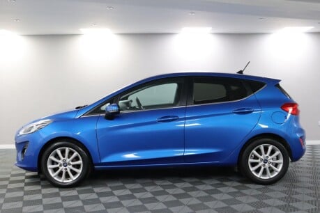 Ford Fiesta TITANIUM 18