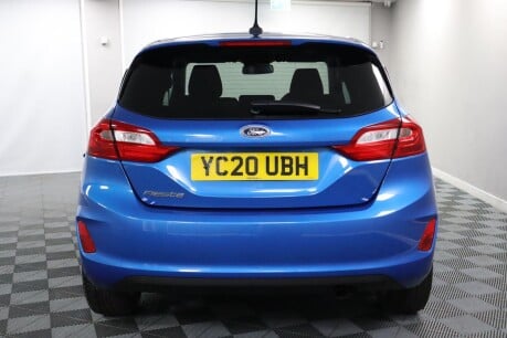 Ford Fiesta TITANIUM 8