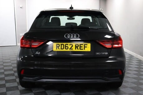 Audi A1 SPORTBACK TFSI SPORT 8