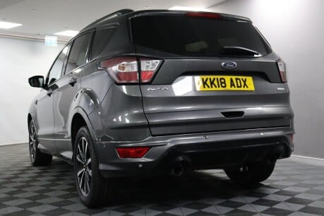 Ford Kuga ST-LINE 29