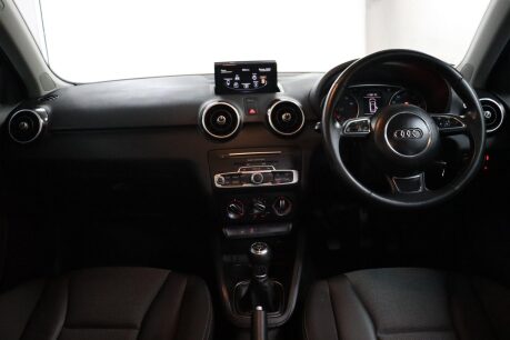 Audi A1 SPORTBACK TFSI SPORT 23