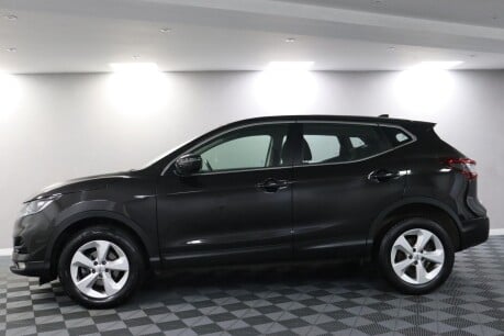 Nissan Qashqai DIG-T ACENTA PREMIUM 18